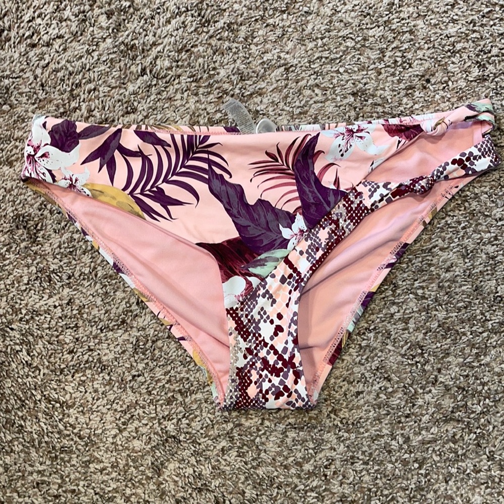 Bikini bottoms